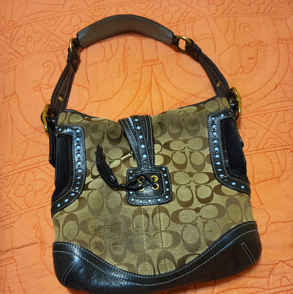 Purse - Picture 2 of 3